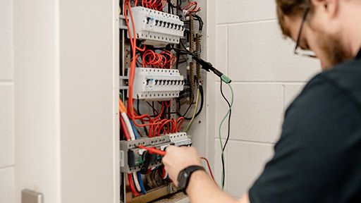 Expert Electricians Sunnyhills